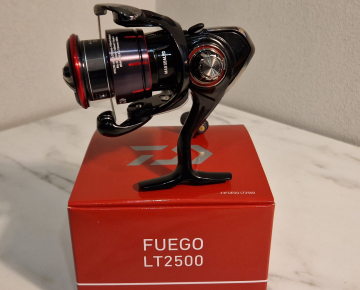 DAIWA 23 Fuego LT2500