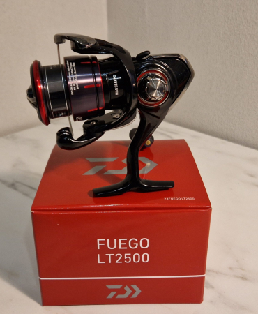 DAIWA 23 Fuego LT2500