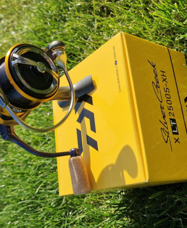 Daiwa 22 Silvercreek X LT2500S-XH