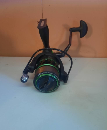Sakana Titan Feeder 4000FD